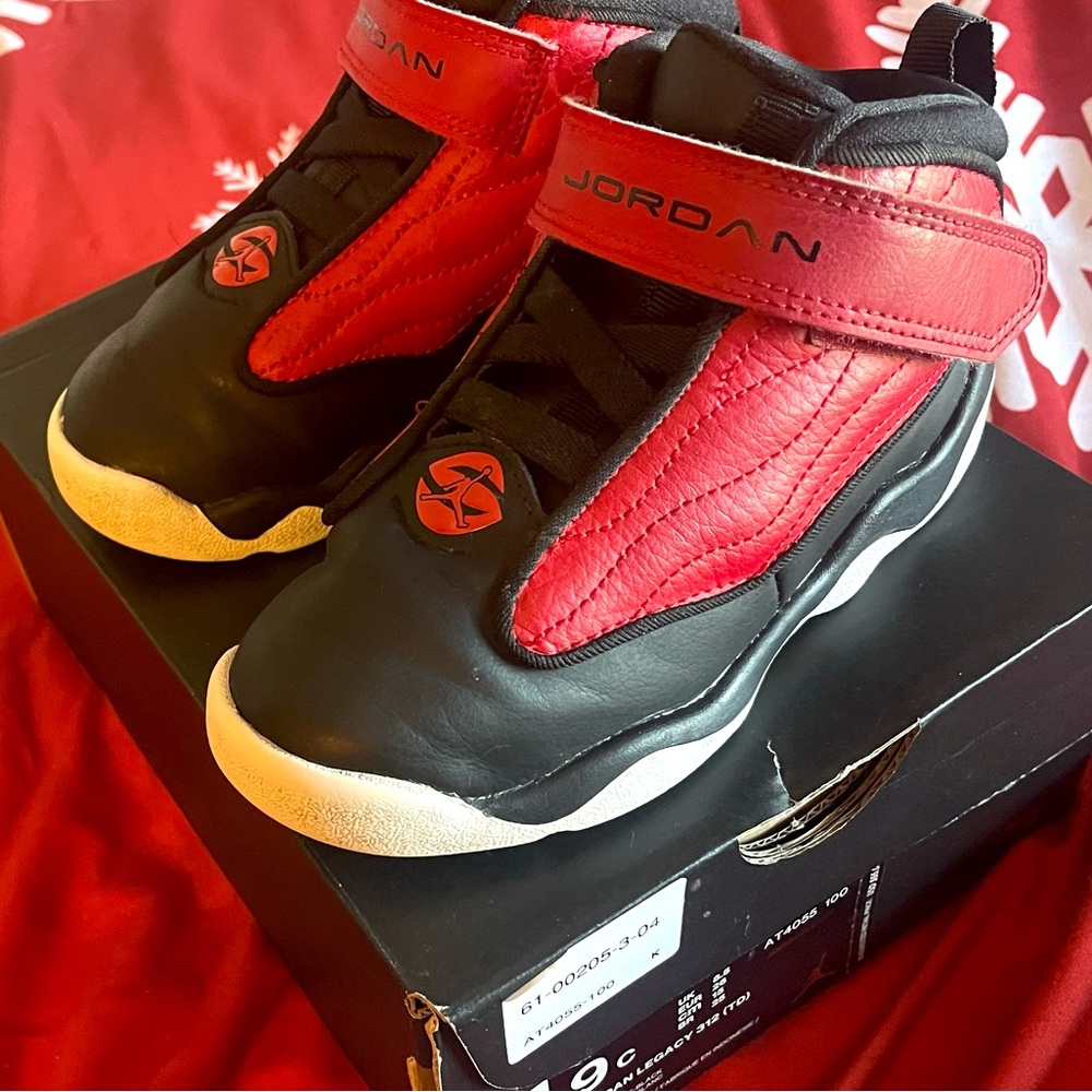 Size 9c  Jordan  Black Red & White
